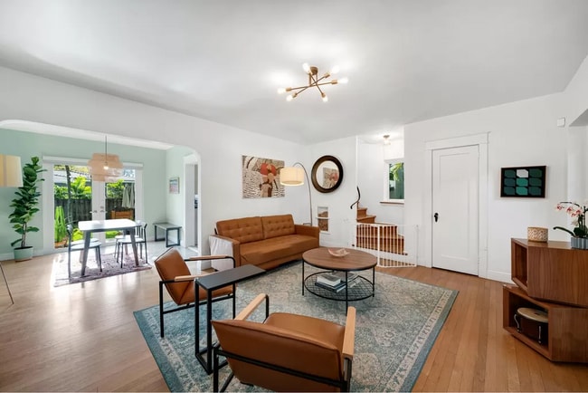 Building Photo - 970 NW 10th Ave