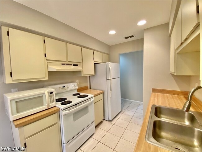 Building Photo - 13128 Langton Ct
