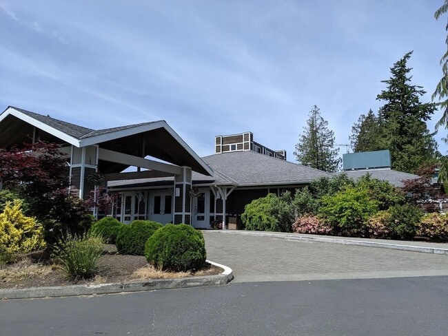 Building Photo - Spacious Gleneagle Gem with Unique Feature...