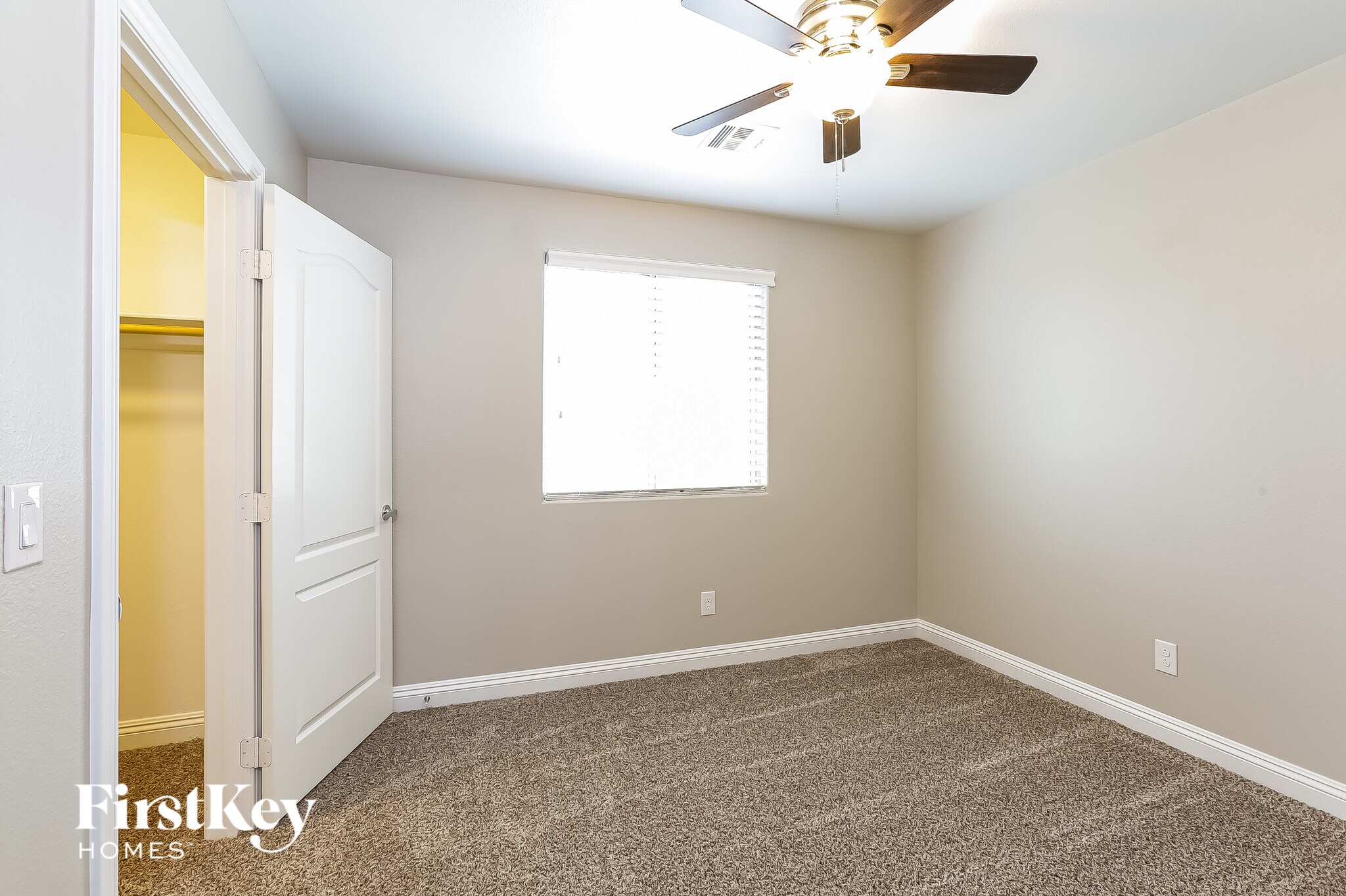 Building Photo - 6753 Crystal Run Ln