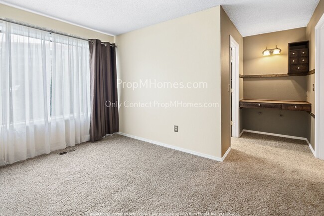 Building Photo - Charming One Bedroom, One Bath in South Po...