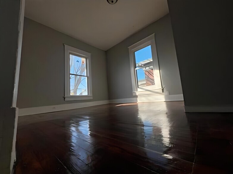 Bedroom 2 - 509 S 5th St