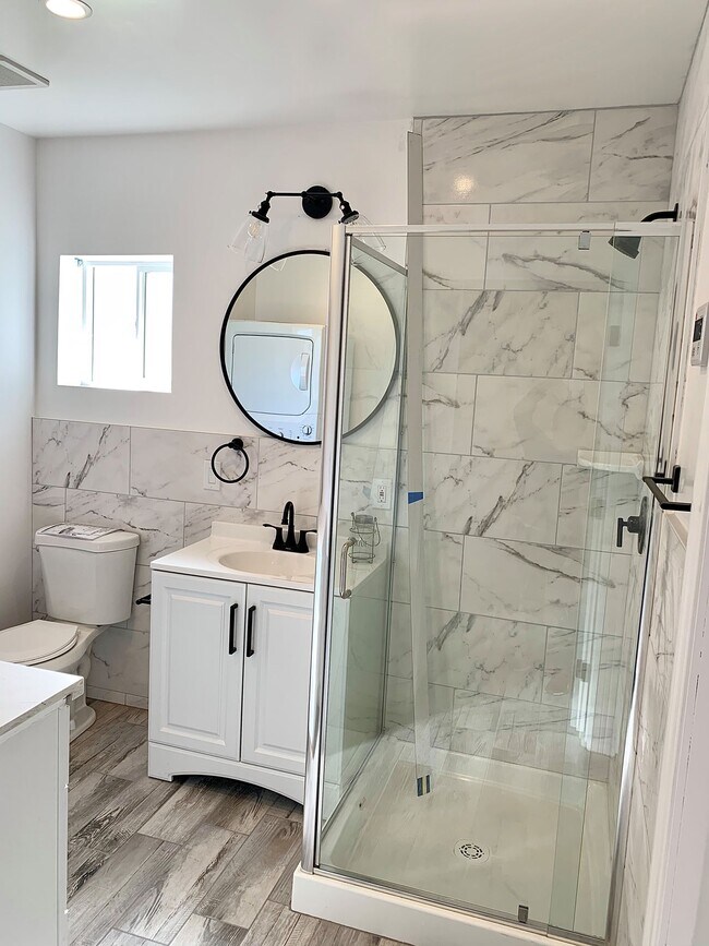 Building Photo - 20747 Stephanie Dr