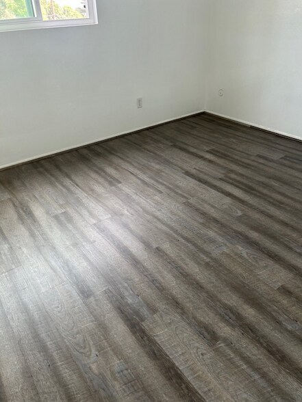 Building Photo - 855 Buena Vista St