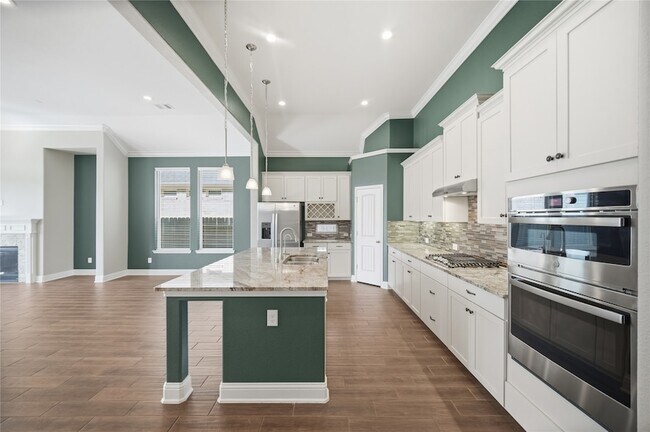 Building Photo - 14915 Violet Willow Ct