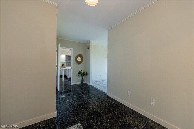 Building Photo - 1 Lakeshore Blvd