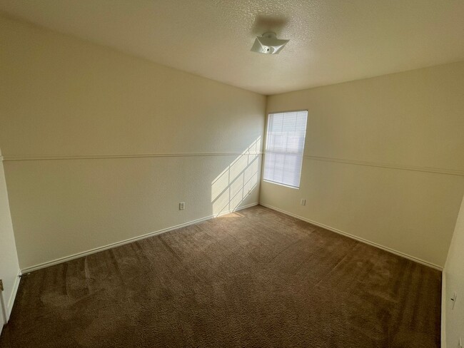 Building Photo - 4408 Abigail Dr