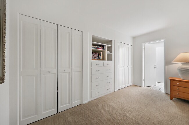 Building Photo - 77137 Iroquois Dr