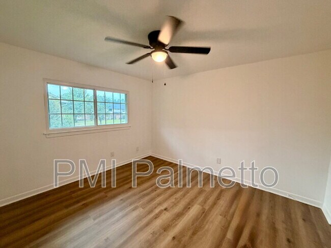 Building Photo - 1213 Grove Park Ln