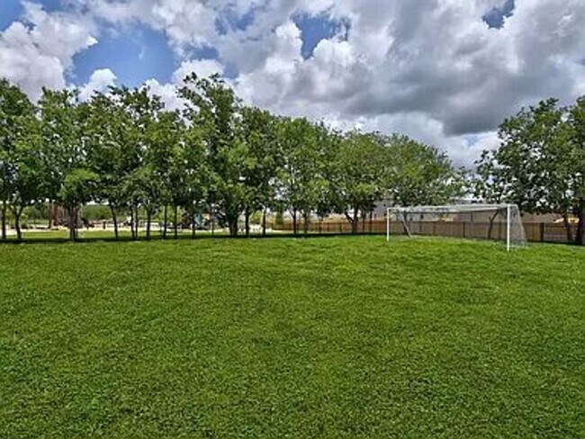 Building Photo - 4118 Trail de Paris