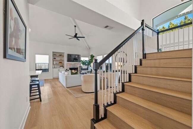 Building Photo - 1030 Daviot Dr