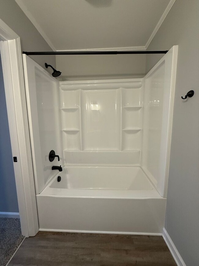 Building Photo - Newly Renovated 3 Bedroom 2 Bath w/ Flex Room Located in a Sought-after Neighborhood!