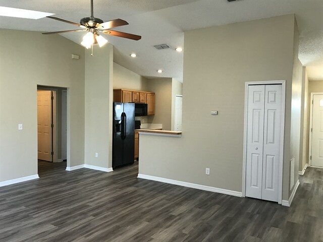 Building Photo - 3080 Golden Pond Blvd