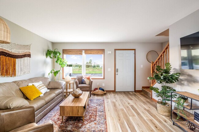 Building Photo - 10268 Cleveland Rd