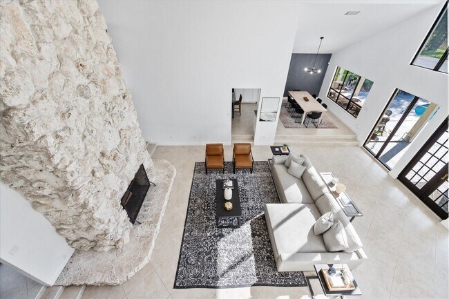 Building Photo - 12638 Quercus Ln