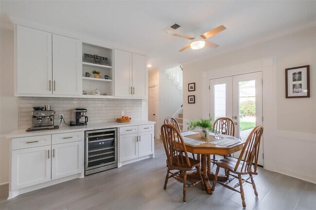 Building Photo - 1319 Hannington Dr