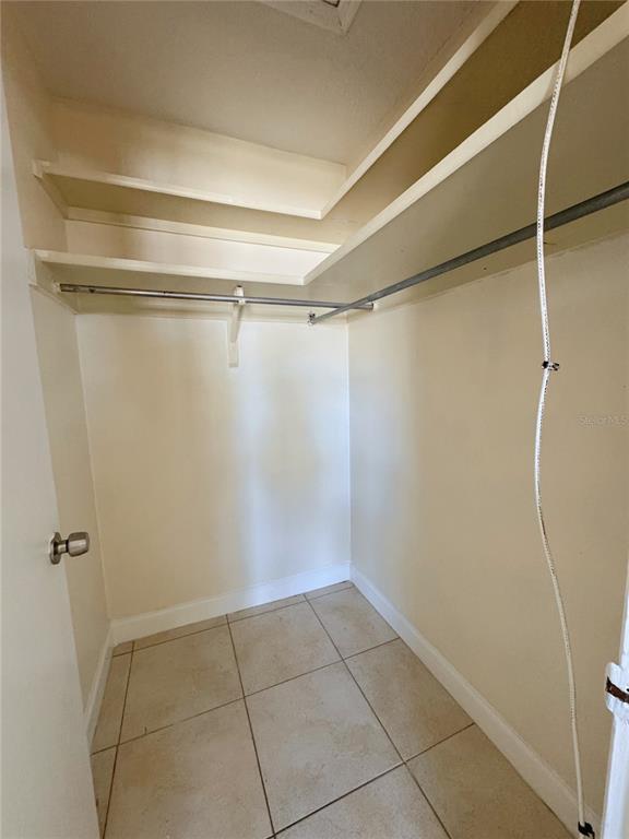 Building Photo - 7522 Laurel Springs Dr