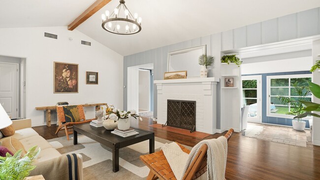 Building Photo - FALL IN LOVE with Ranch Style Living!