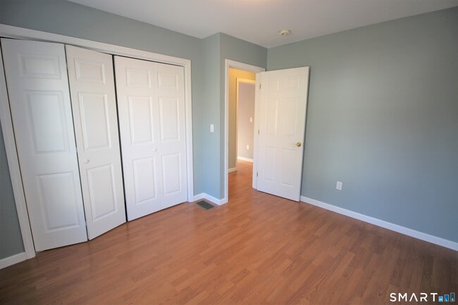 Building Photo - 125 Thorniley St