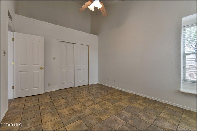 Building Photo - 7958 Starry Night Dr