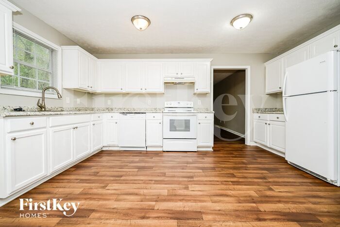 Building Photo - 2143 Silva Dr