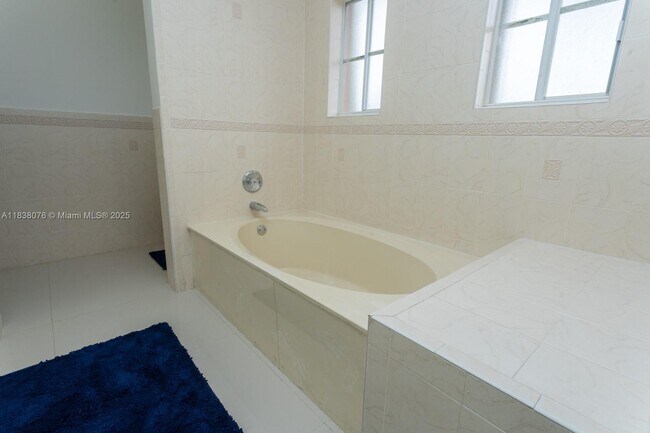 Building Photo - 12716 SW 136th Terrace
