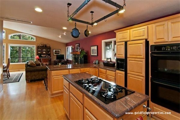 Building Photo - Incline Village: House - 4 Bedrooms, 3.5 B...