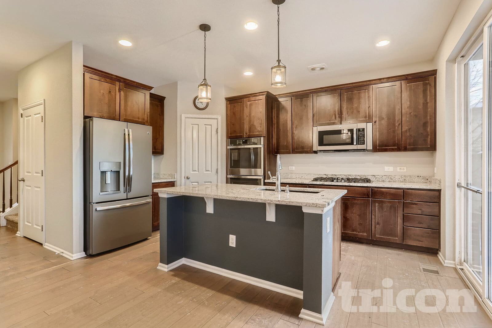 Building Photo - 555 N Kewaunee Way