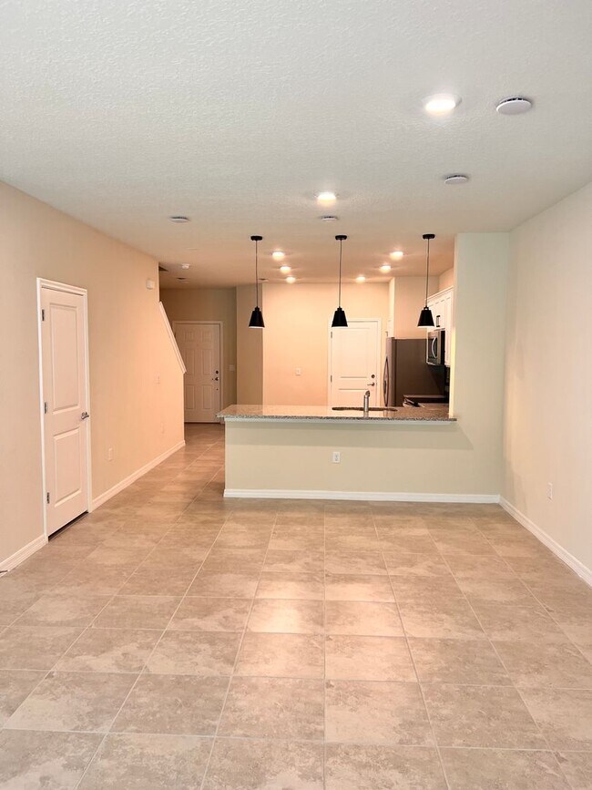 Building Photo - Move In ASAP!! - Brand New 3 bedroom 2.5 bath Townhouse for rent in Kissimmee, FL.
