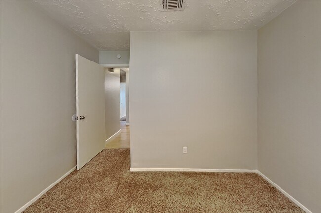 Building Photo - 7339 Boysenberry Ln