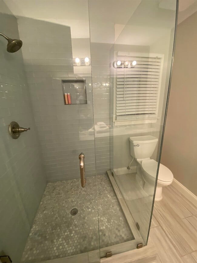 Building Photo - 8570 Sycamore Trail Dr