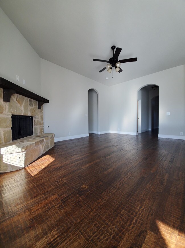 Building Photo - 504 Endicott Dr