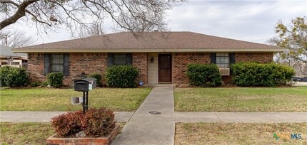 Building Photo - 817 N 23rd St