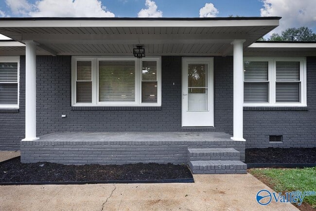Building Photo - 117 Carol Dr
