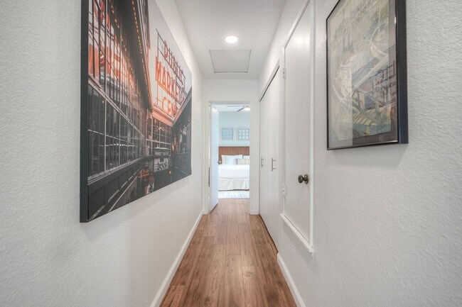 Building Photo - Furnished 2 bedroom in Carlsbad-Close to Beach