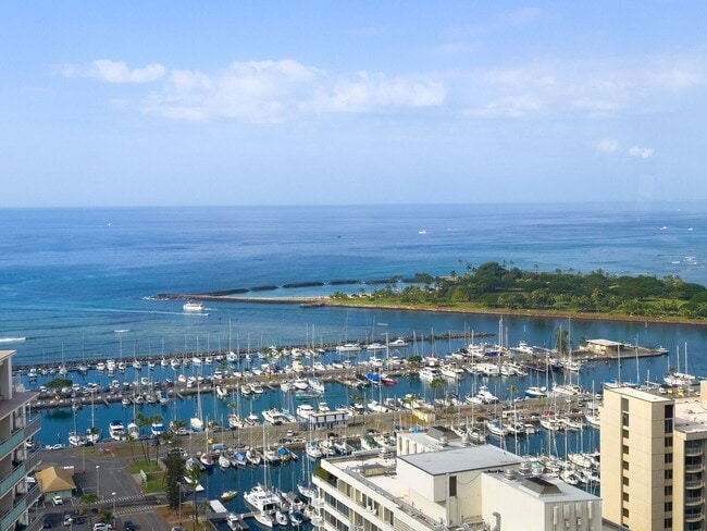 Building Photo - Available TBD - Discovery Bay 2 Bed, 2 Bat...
