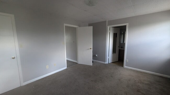 Building Photo - 430 Britton Ave