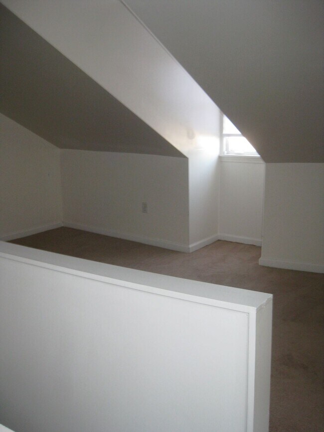 Building Photo - 6068 Butler St