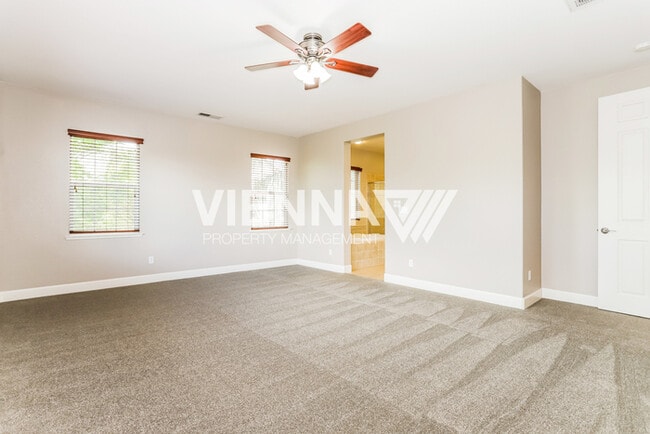 Building Photo - 836 Spotted Pony Ln