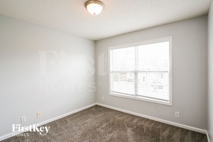 Building Photo - 1407 Ambleside Dr