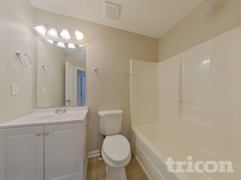 Building Photo - 3686 Lower Creek Dr