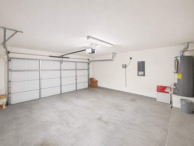 Building Photo - 10420 Devin Ln