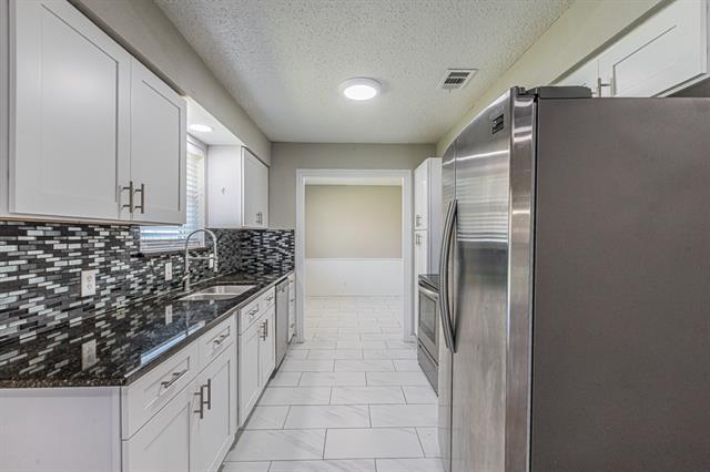 Building Photo - 311 Hedgerow Ln