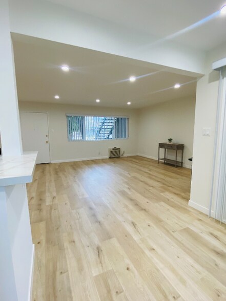 Building Photo - 8919 Longden Ave