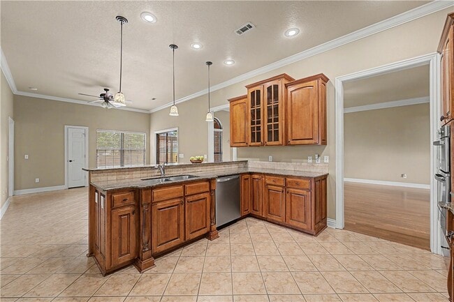 Building Photo - 3503 SW Baybridge Cove