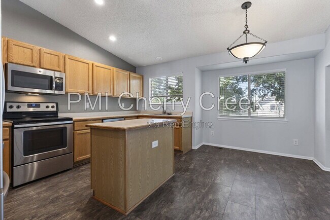 Building Photo - 21494 E Crestline Ln