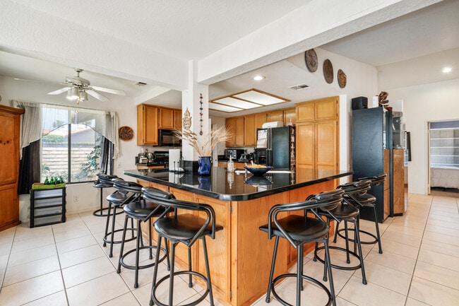 Building Photo - 75355 Santa Fe Trail