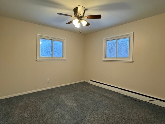 Building Photo - Charming 2-Bedroom Country Home with Garage Near Eau Claire