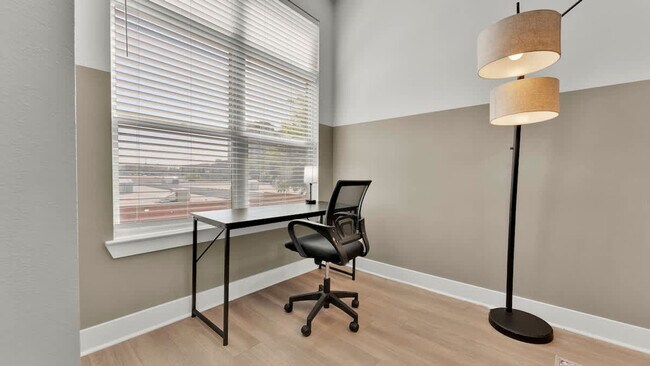 Building Photo - 2901 Indiana St