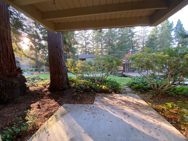 Building Photo - 505 Cypress Point Dr